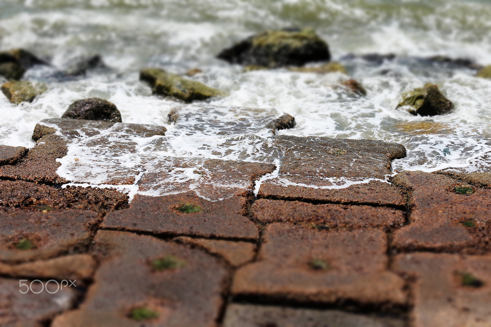 Canon EF-S 55-250mm F4-5.6 IS II sample photo. Stones and water  photography
