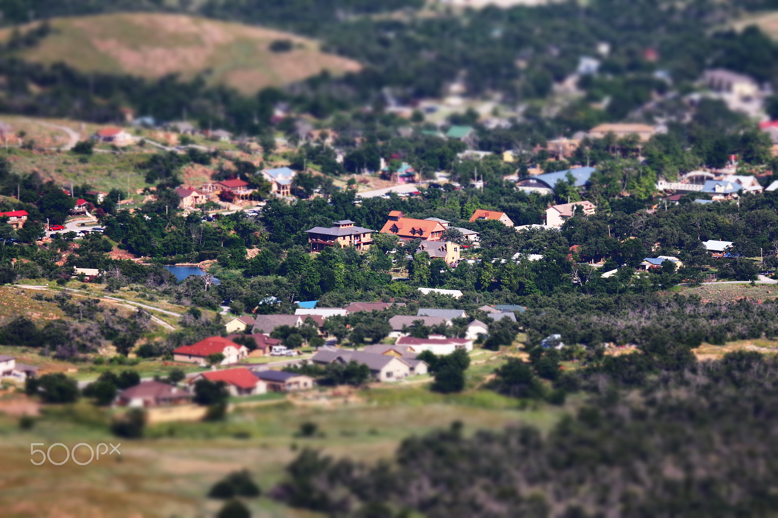 Canon EF-S 55-250mm F4-5.6 IS II sample photo. Awesome miniature  photography