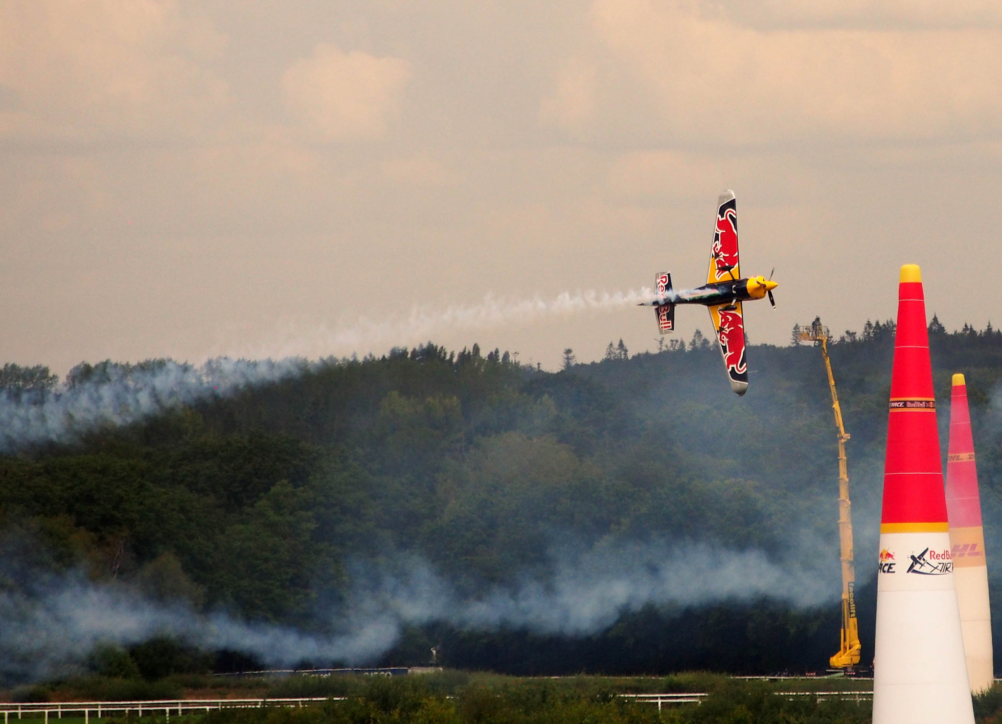 Olympus OM-D E-M5 sample photo. Redbull race photography
