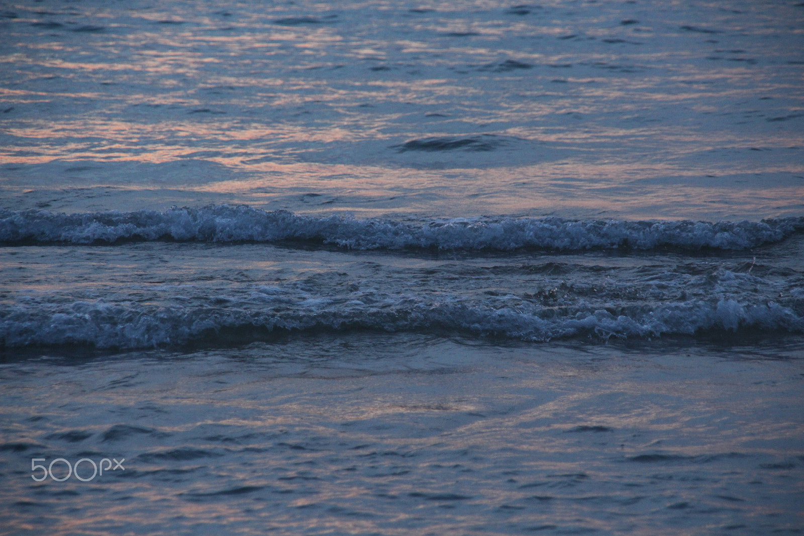 Canon EOS 700D (EOS Rebel T5i / EOS Kiss X7i) sample photo. The evening waves. photography