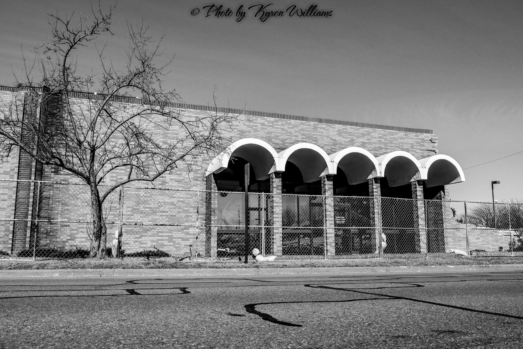 Panasonic Lumix DMC-G7 sample photo. Demolition of the old news dispatch photography