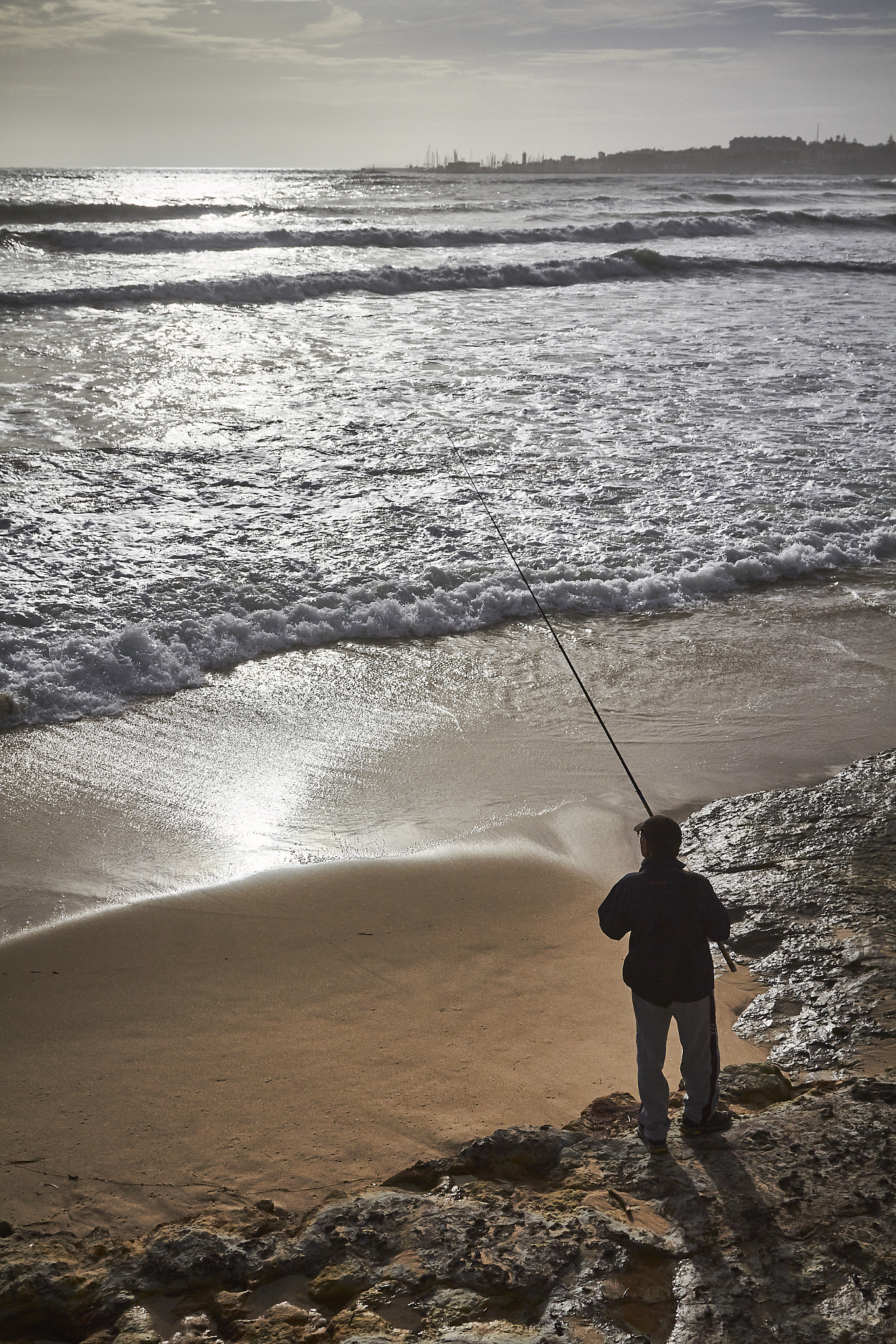 Canon EF 24-105mm F4L IS USM sample photo. Fisherman in lisboa photography