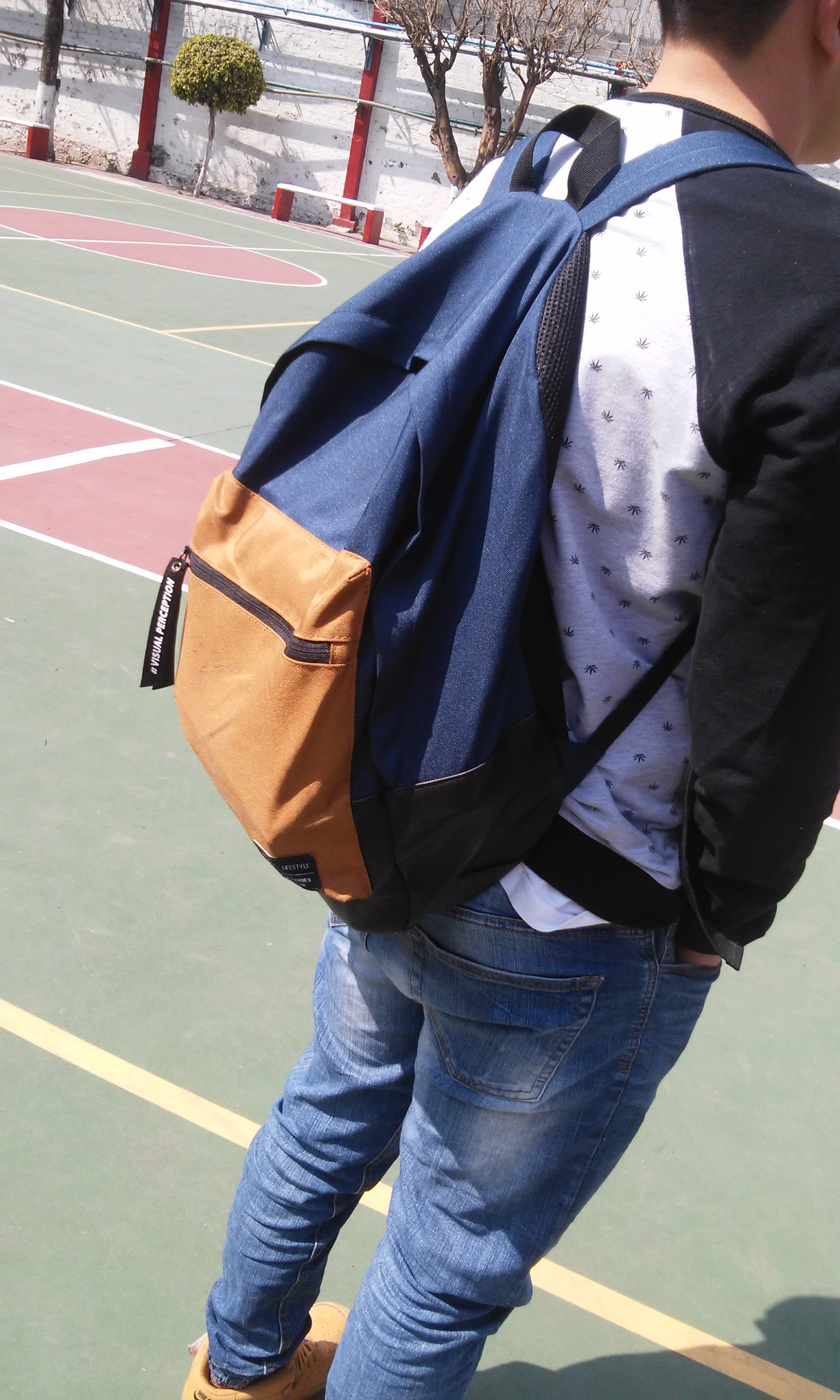 LG L80 SINGLE sample photo