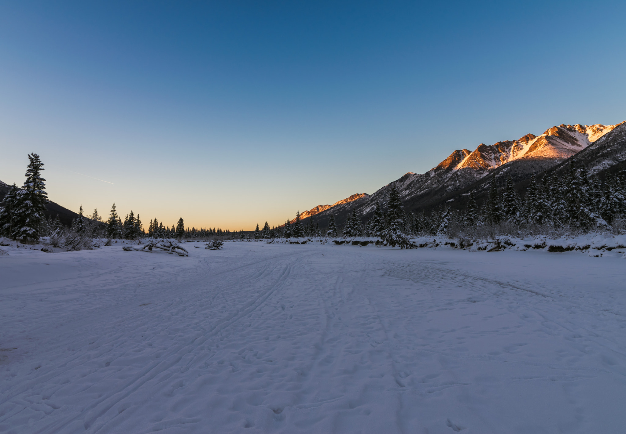 Tokina AT-X 16-28mm F2.8 Pro FX sample photo. Eagle river sunset photography