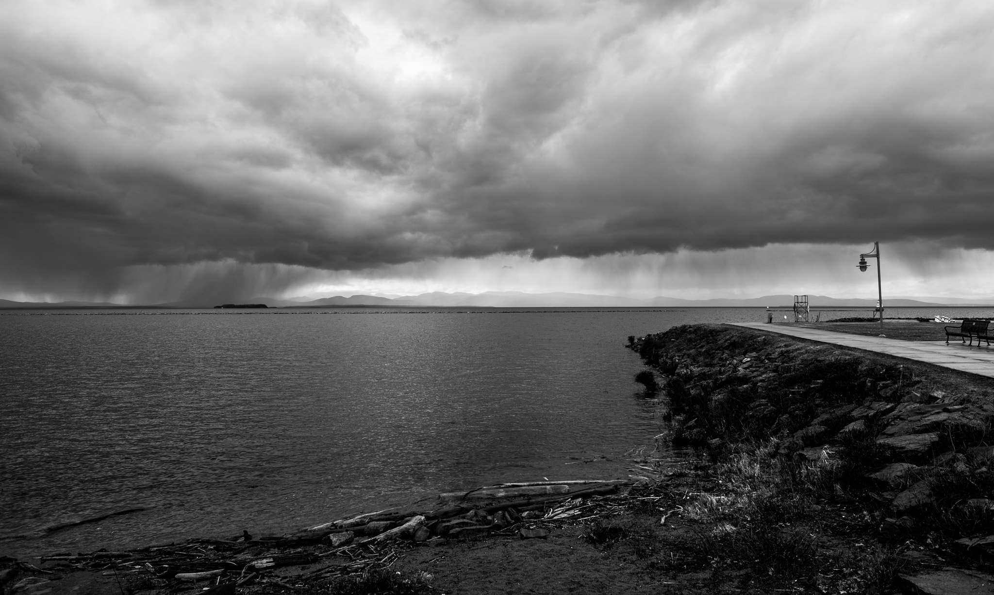 Nikon AF Nikkor 24mm F2.8D sample photo. Fast-moving storm photography