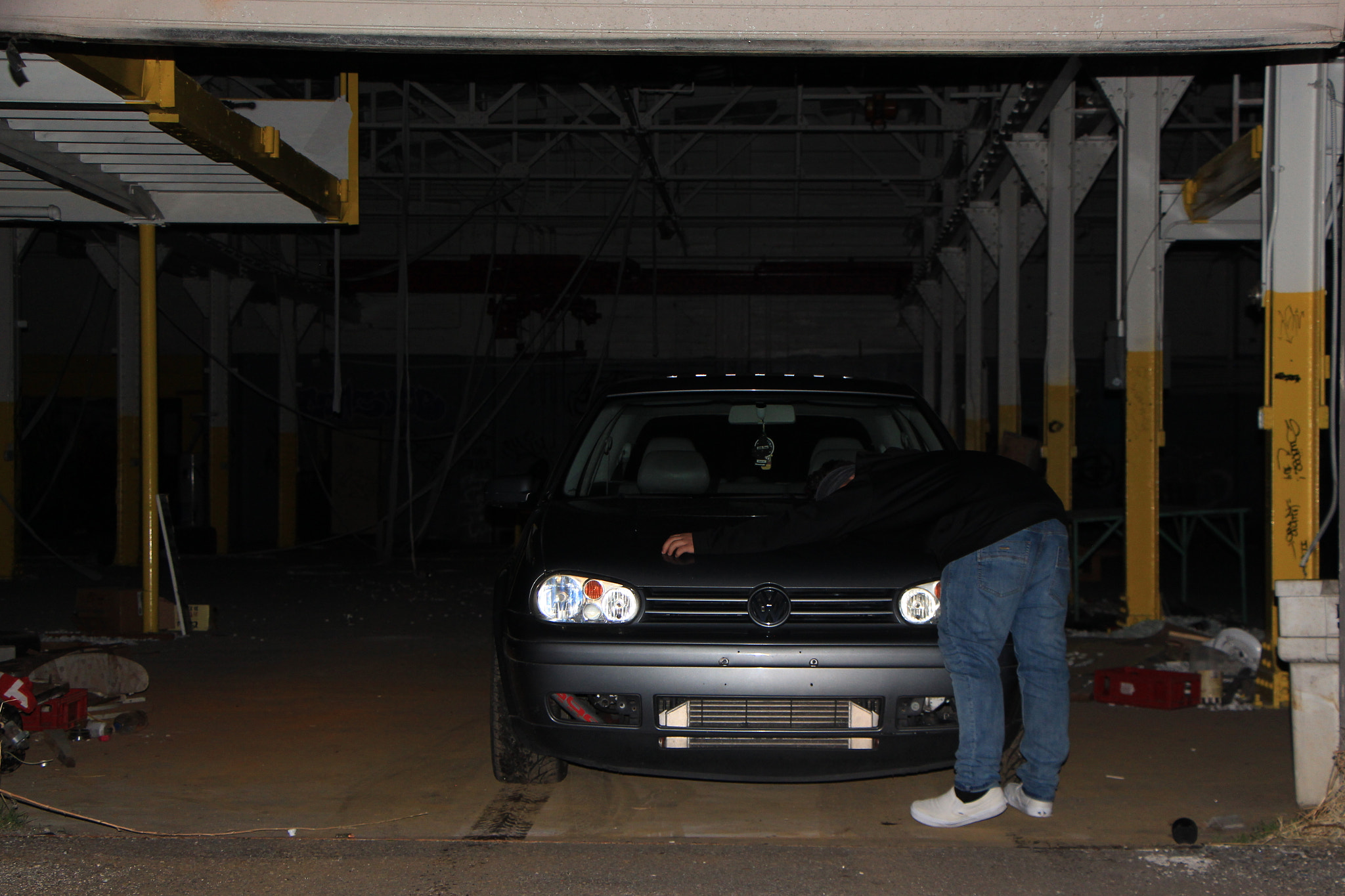 Canon EOS 650D (EOS Rebel T4i / EOS Kiss X6i) sample photo. A man and his car... photography