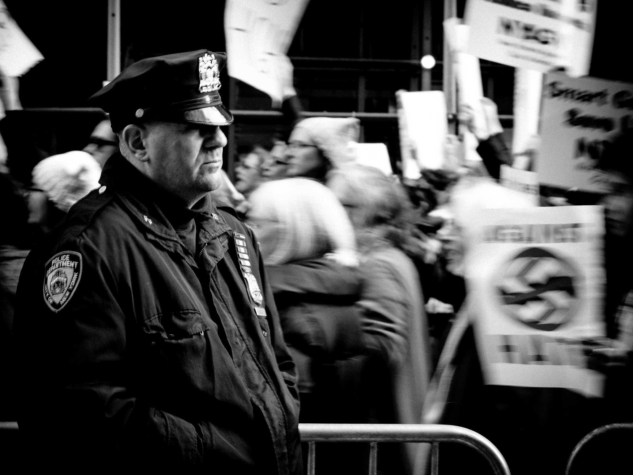 Olympus OM-D E-M5 sample photo. Women’s march police officer photography