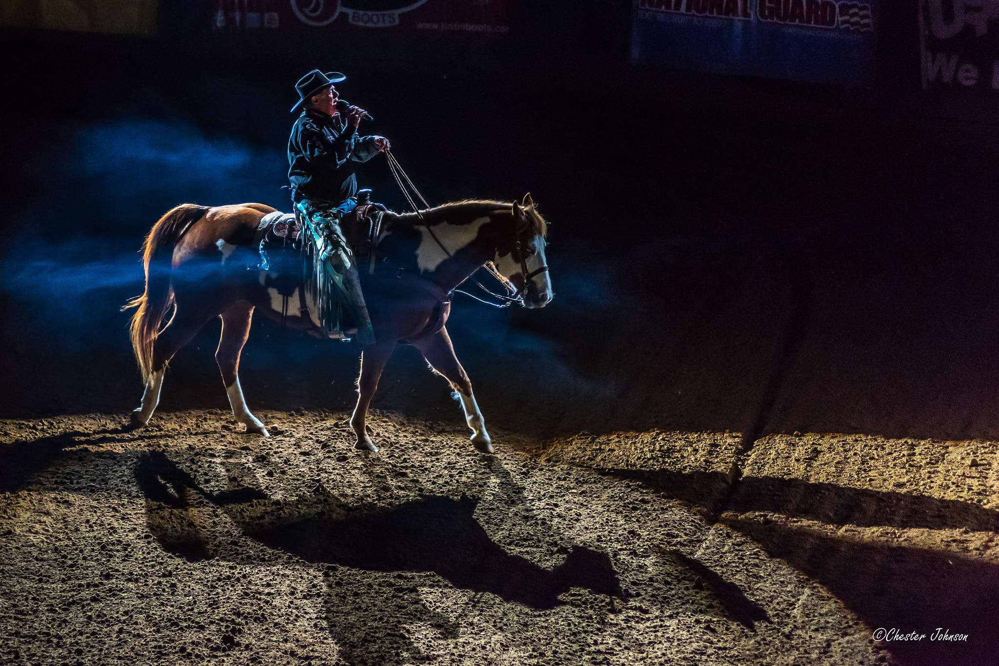 Nikon AF-Nikkor 80-200mm F2.8D ED sample photo. The announcer photography