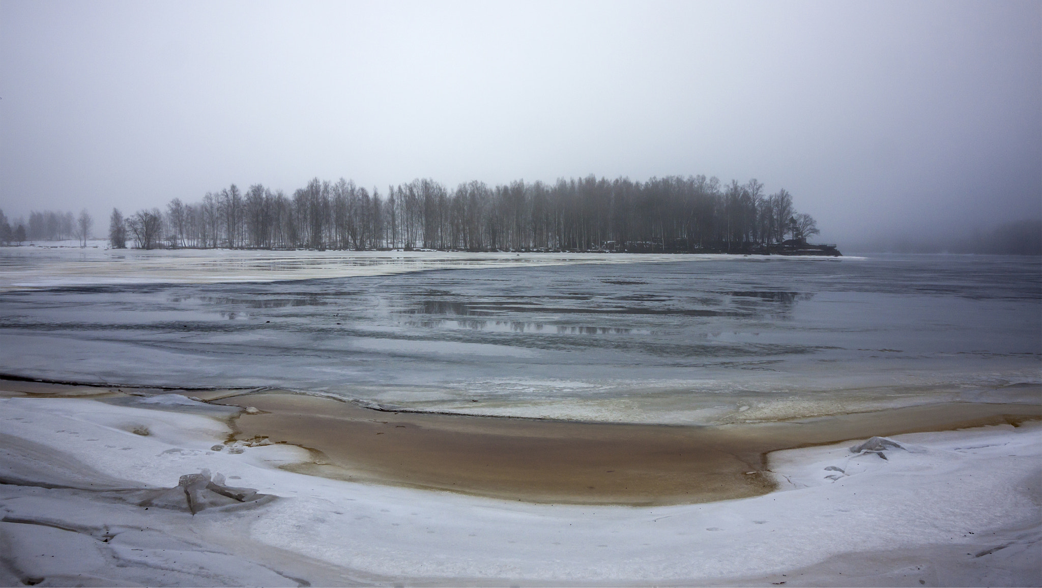 Canon EOS 500D (EOS Rebel T1i / EOS Kiss X3) sample photo. River daugava photography