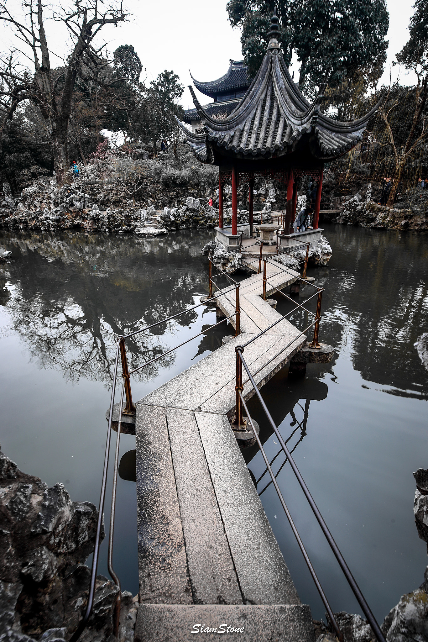 Canon EF 300mm f/2.8L sample photo. Park photography