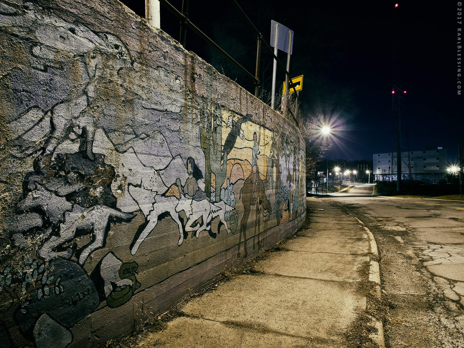 Olympus OM-D E-M5 + OLYMPUS M.12mm F2.0 sample photo. Where the wolves run downtown photography