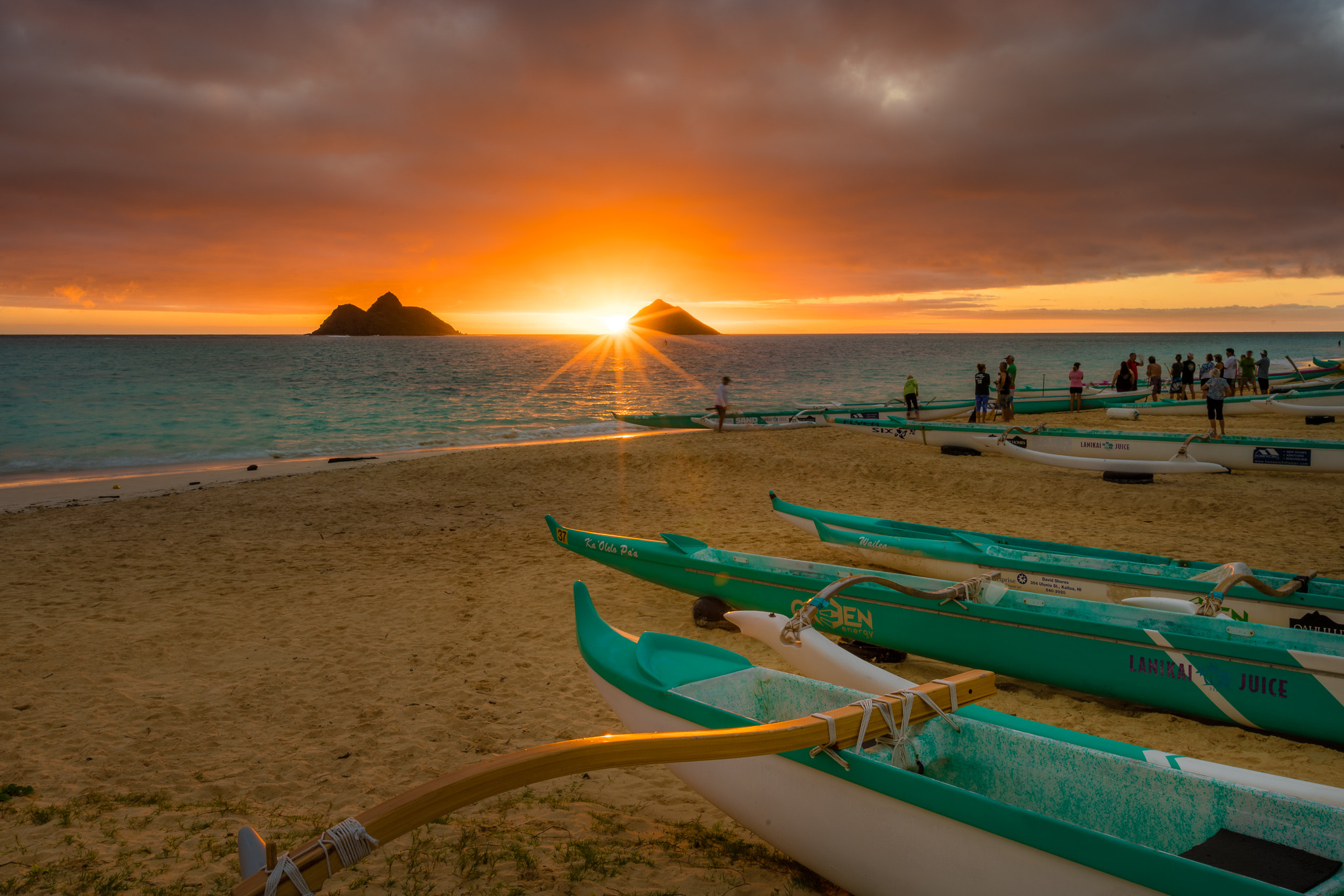 Sony a7R II sample photo. Lanikai paddlers greeted by the sun photography