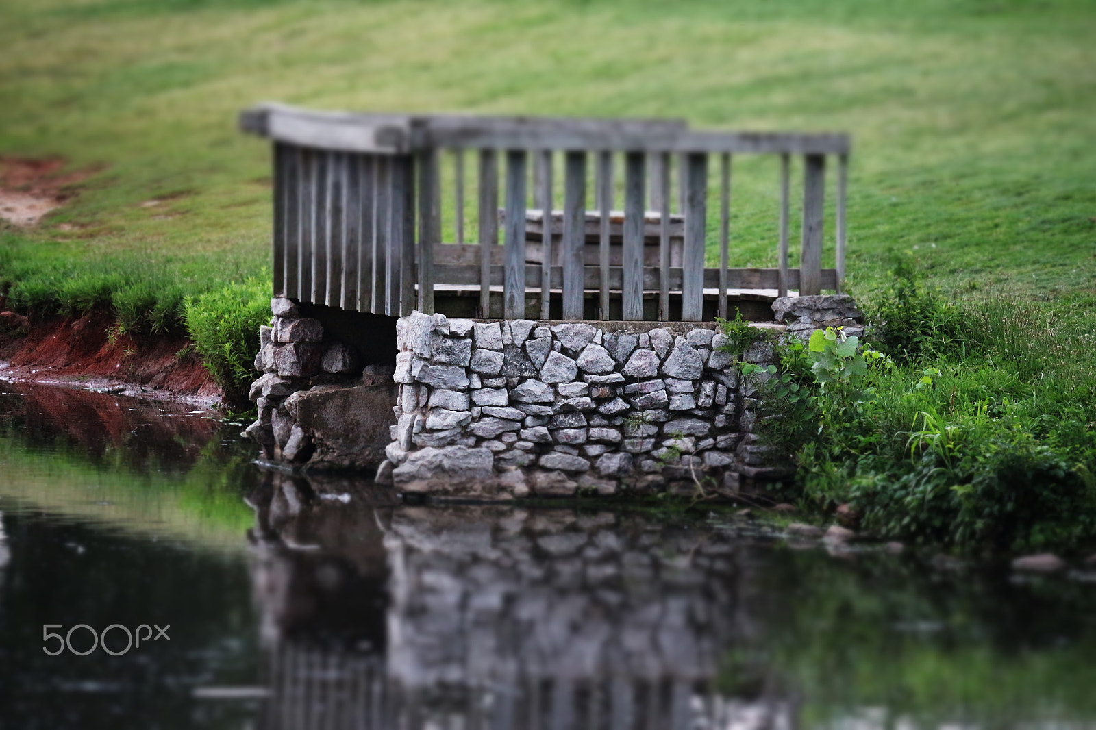 Canon EF-S 55-250mm F4-5.6 IS II sample photo. Pond photography
