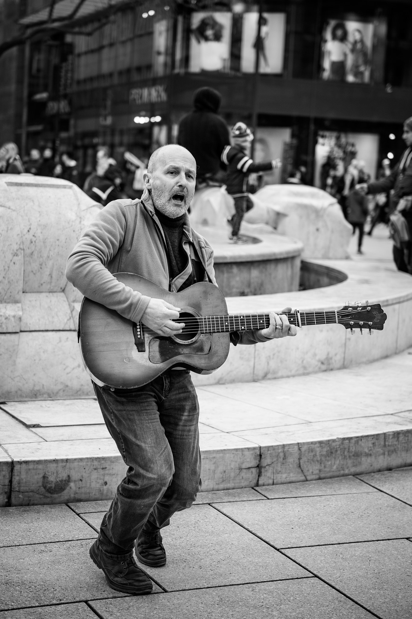 Nikon D5 sample photo. Street musician photography