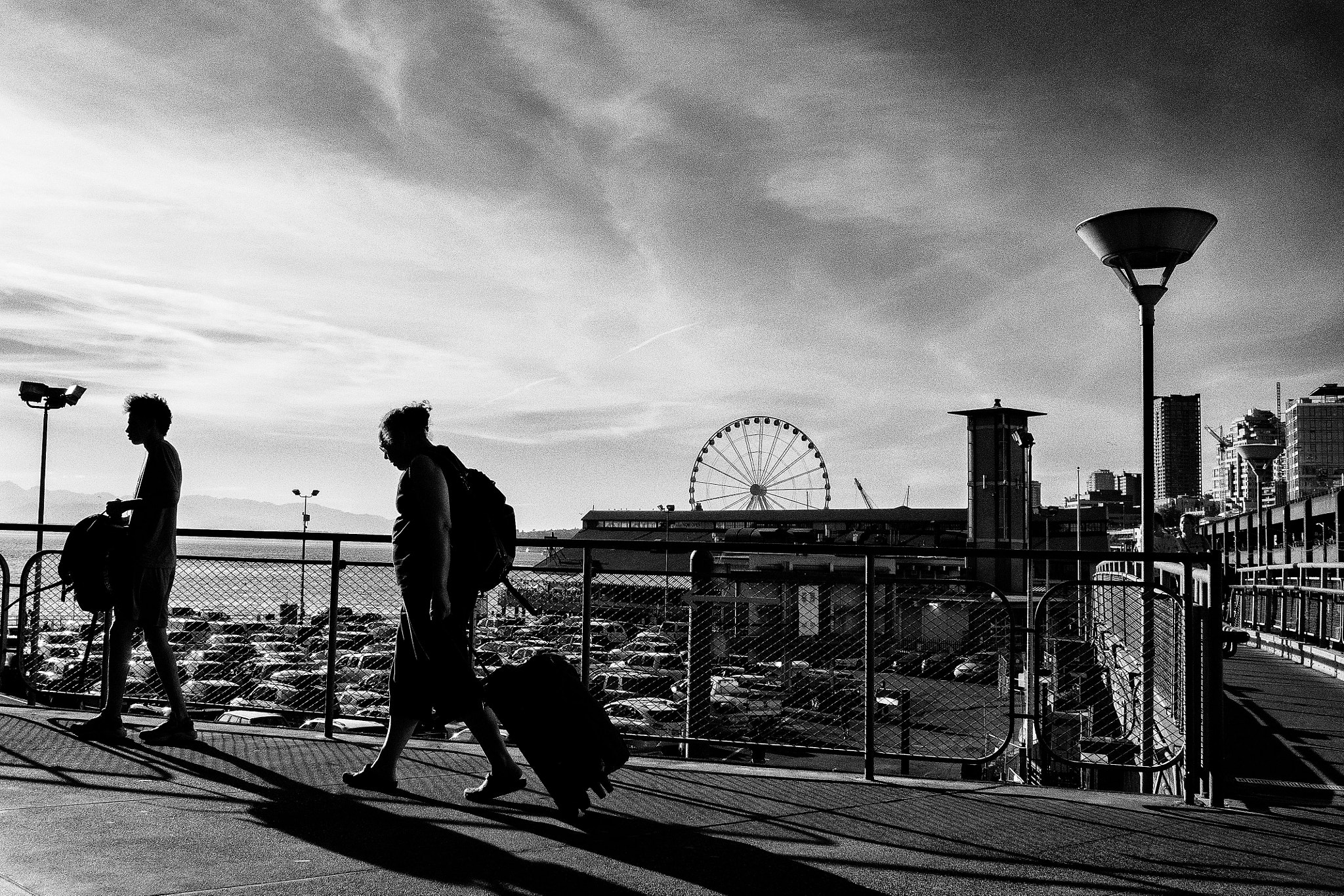 Olympus OM-D E-M1 + Olympus M.Zuiko Digital 17mm F1.8 sample photo. Leaving seattle photography