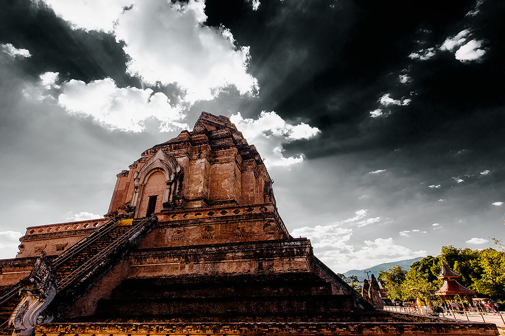 Canon EF 16-35mm F2.8L II USM sample photo. Wat chandi lunge photography
