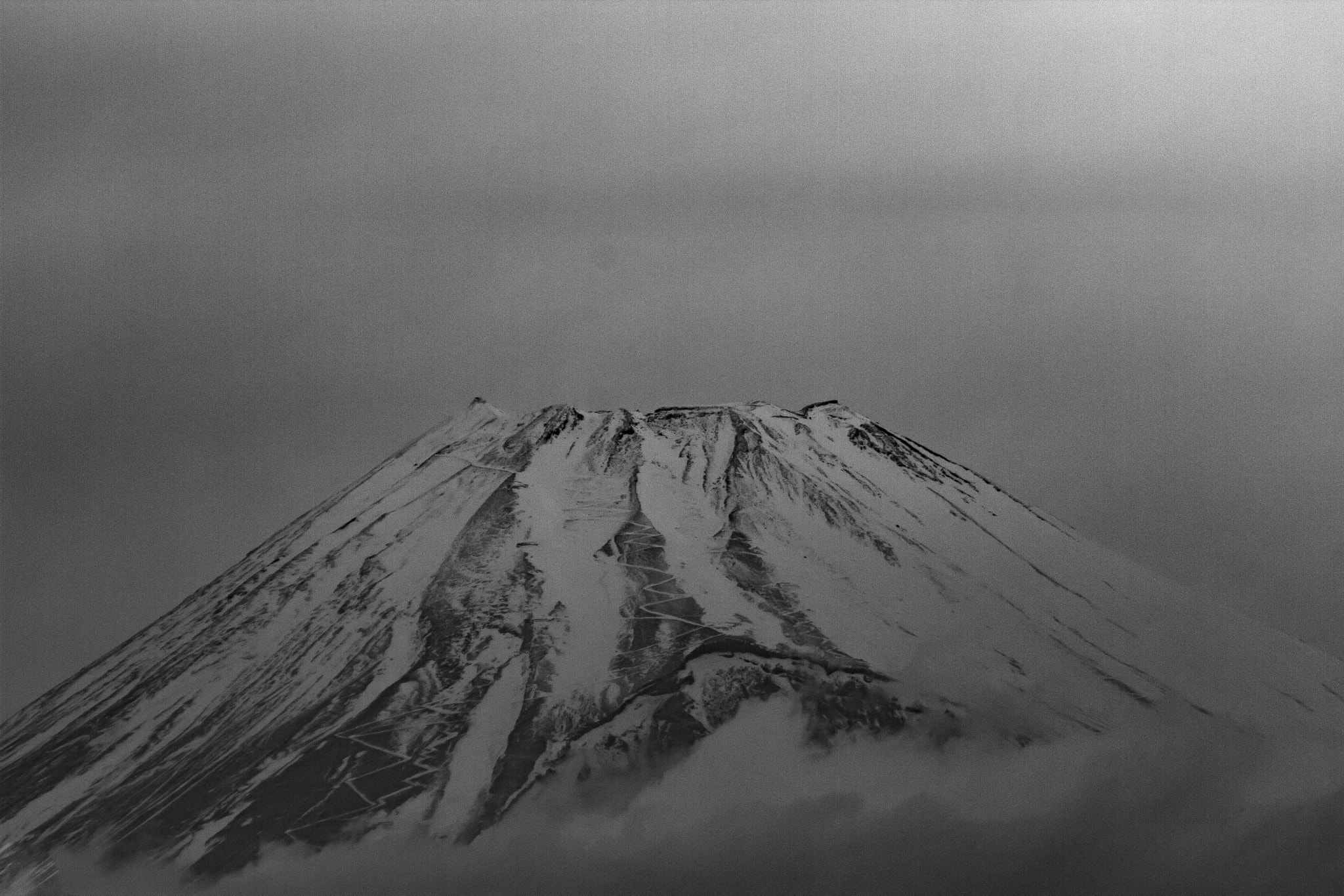 Canon EF 70-200mm F4L IS USM sample photo. Fuji & clouds photography