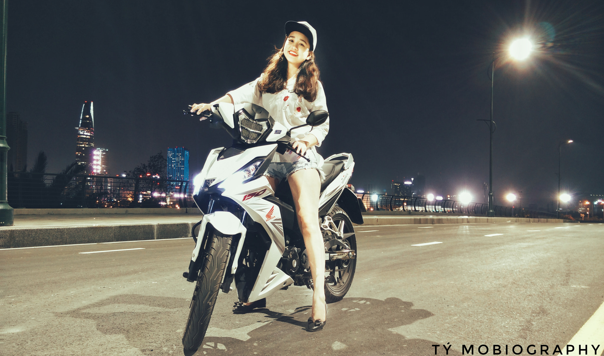 OPPO Find7 sample photo. Girl and bike !!! photography