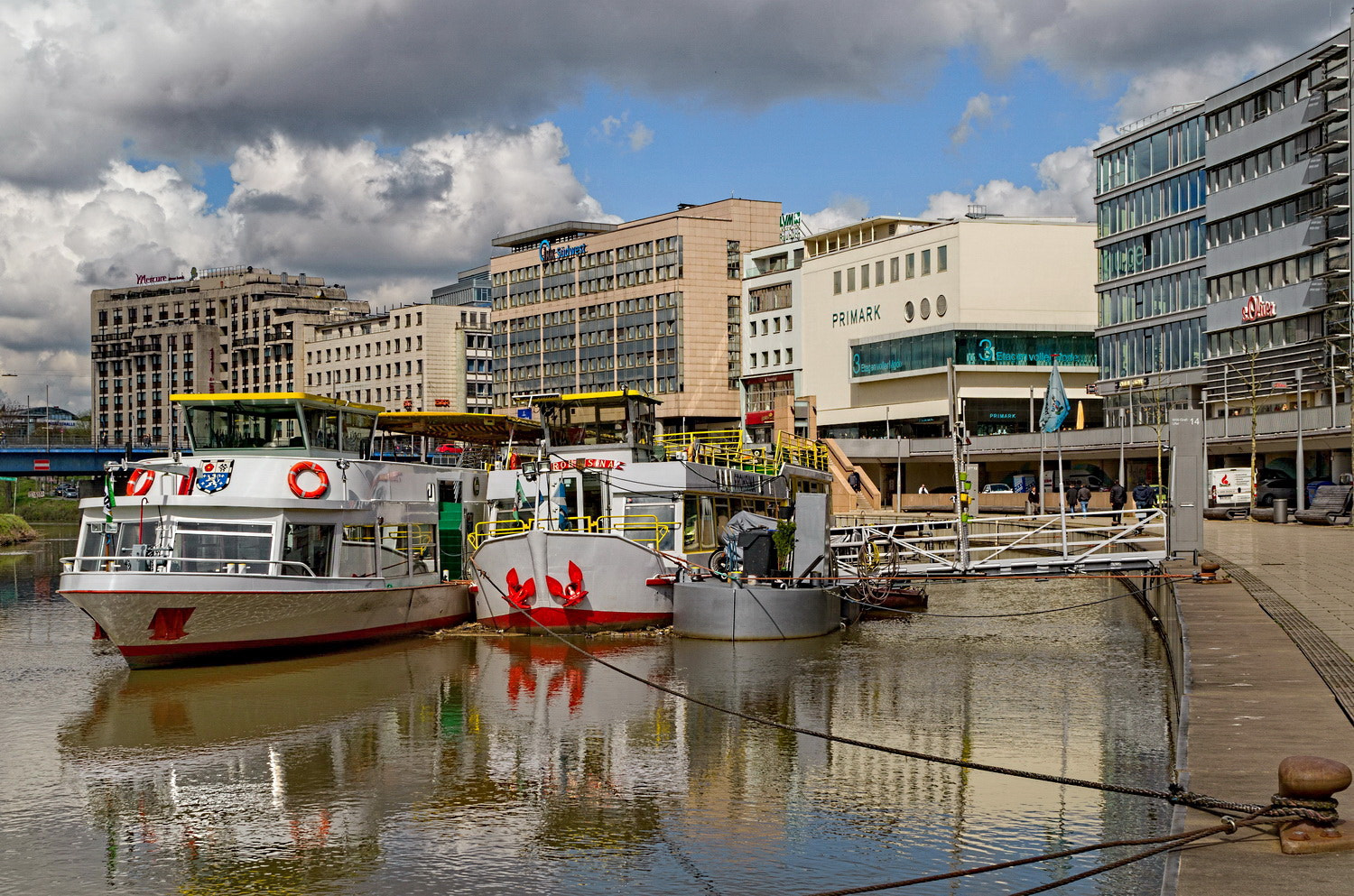 Sony Alpha NEX-F3 sample photo. SaarbrÜcken photography