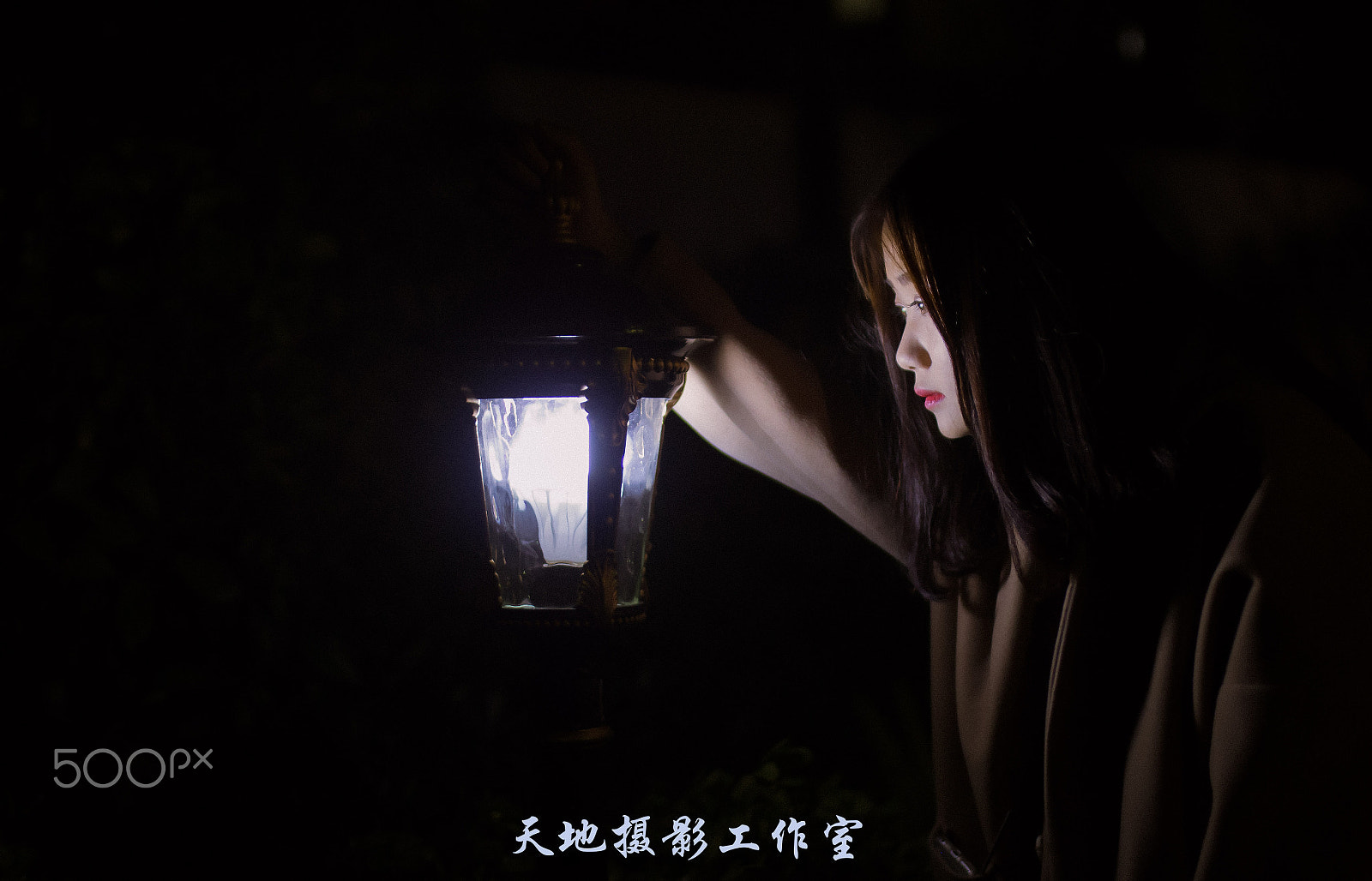 Canon EOS 70D + Sigma 35mm F1.4 DG HSM Art sample photo. 冷冷的光 photography
