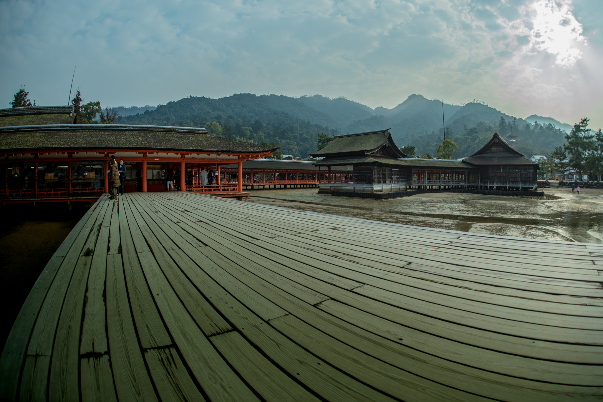 Nikon D750 + Sigma 15mm F2.8 EX DG Diagonal Fisheye sample photo. Itsukushima shrine photography