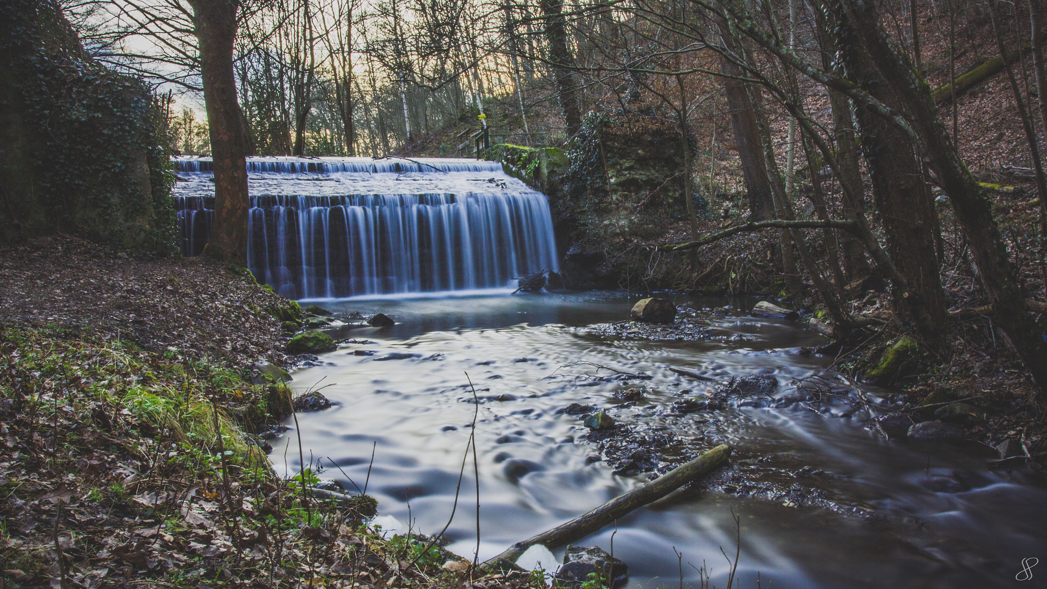 Canon EOS 550D (EOS Rebel T2i / EOS Kiss X4) sample photo. Waterfall senlisse (france, yvelines photography