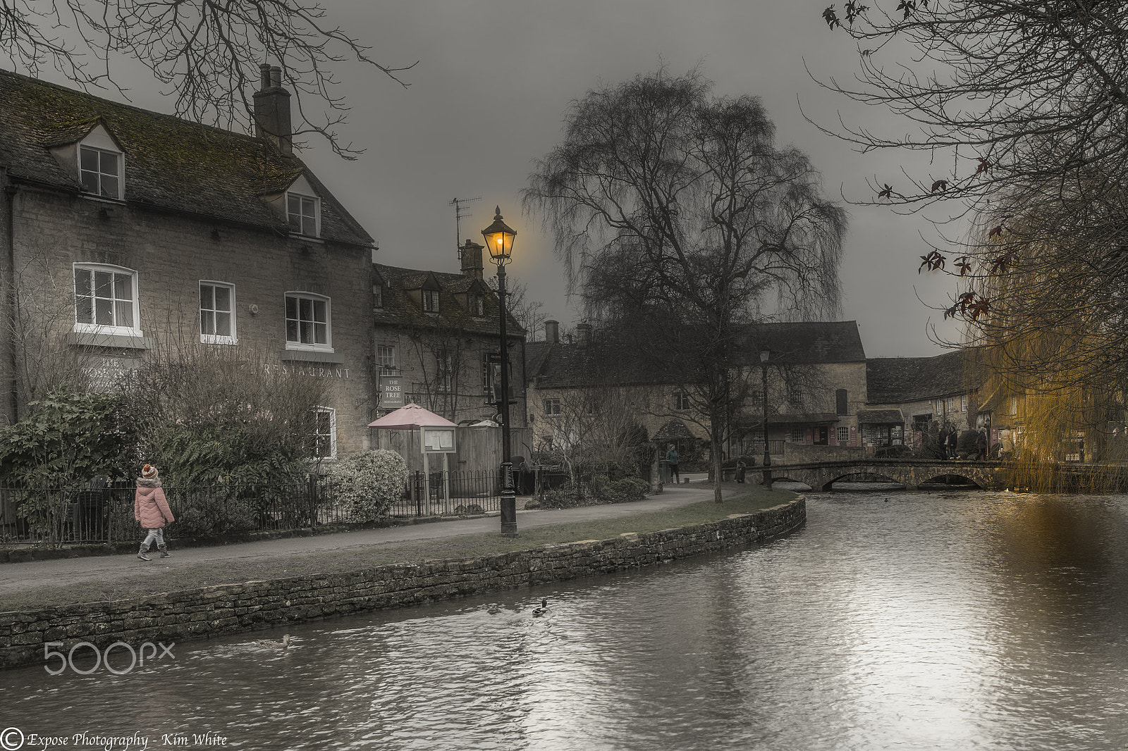 Nikon D500 + ZEISS Distagon T* 21mm F2.8 sample photo. Bourton on the water photography