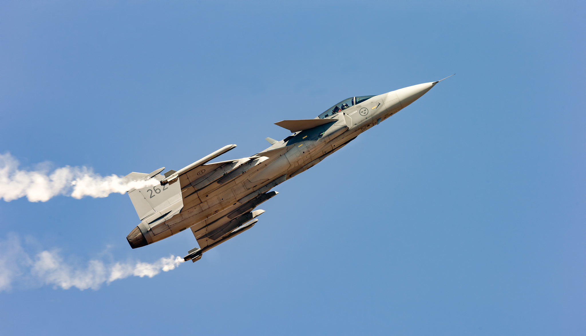 Canon EF 600mm F4L IS II USM sample photo. Saab gripen-e photography