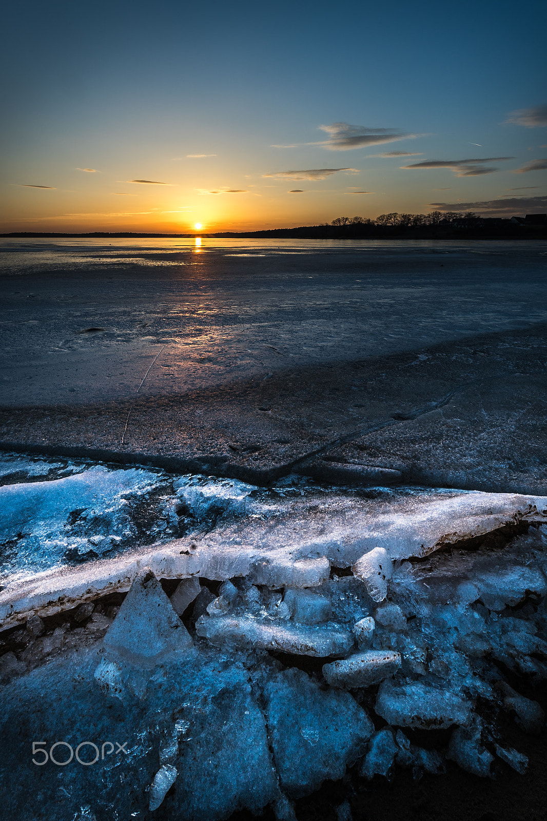 Canon EF 16-35mm F4L IS USM sample photo. Broken winter [|] photography