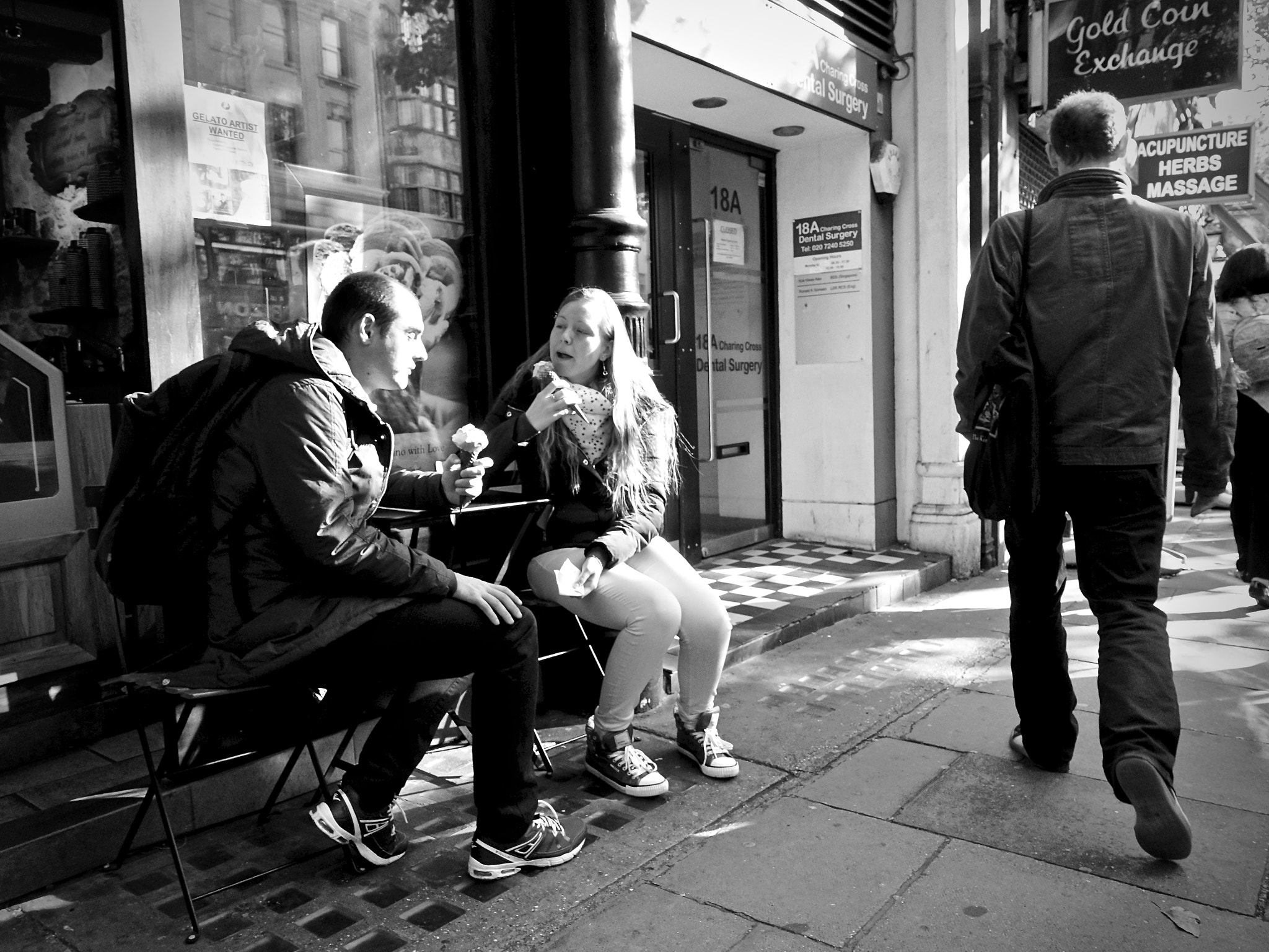 Sony Cyber-shot DSC-RX100 IV + Sony 24-70mm F1.8-2.8 sample photo. Central london, uk. photography