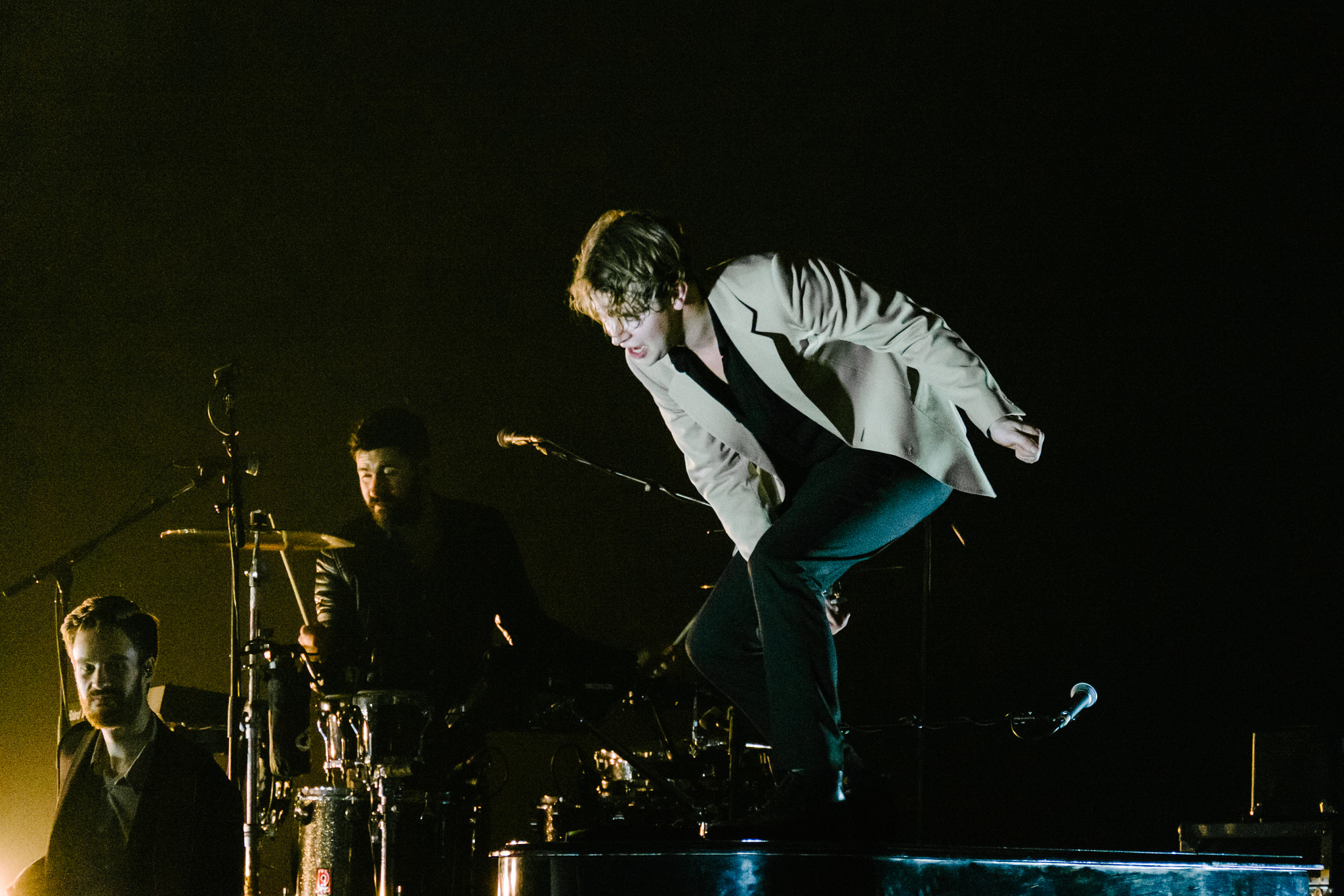 Fujifilm X-E2S + Fujifilm XC 50-230mm F4.5-6.7 OIS II sample photo. Tom odell photography