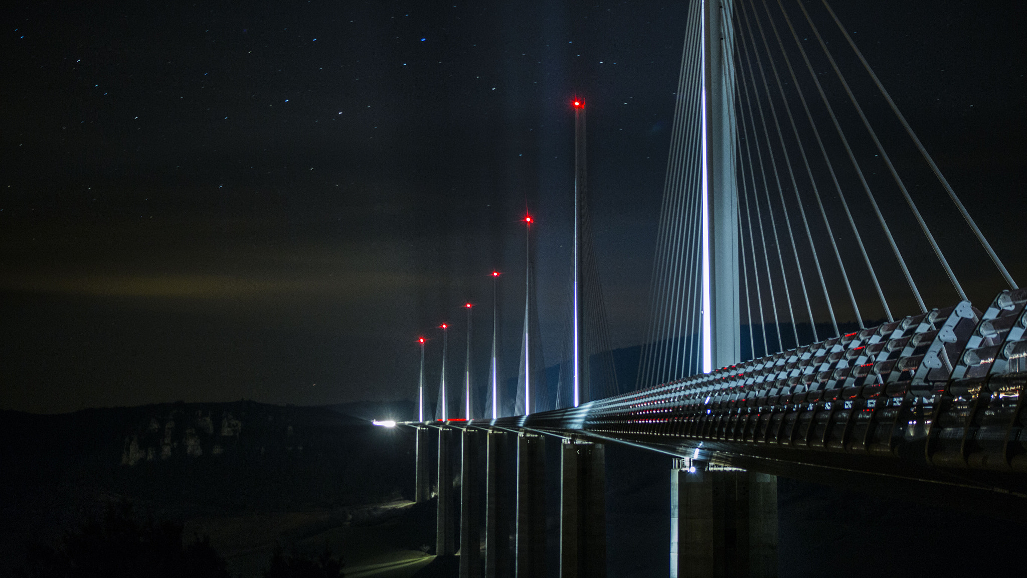 Canon EOS 6D + EF75-300mm f/4-5.6 sample photo. Viaduc millau photography