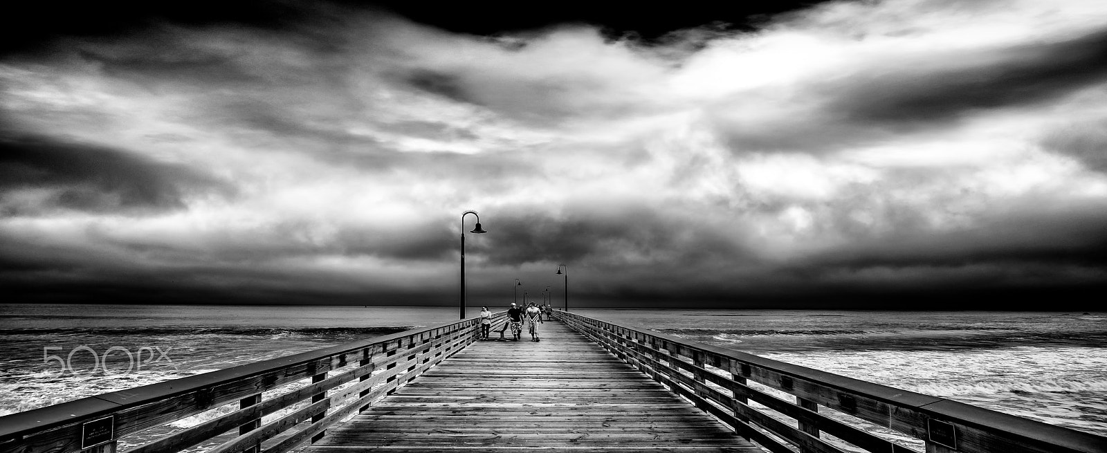 Voigtlander SUPER WIDE-HELIAR 15mm F4.5 III sample photo. Storm coming? photography