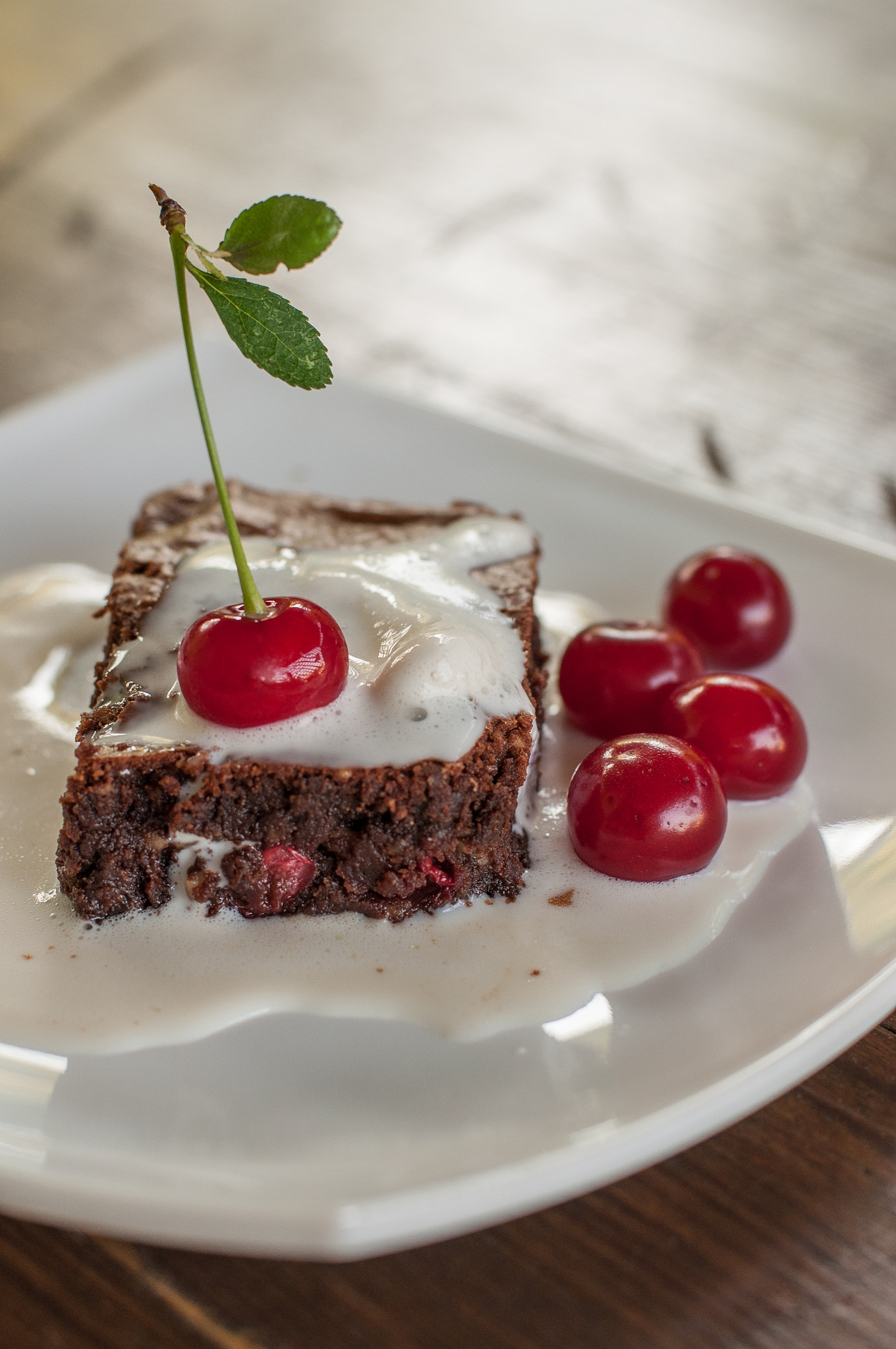 Nikon D90 sample photo. Brownie with cherries photography