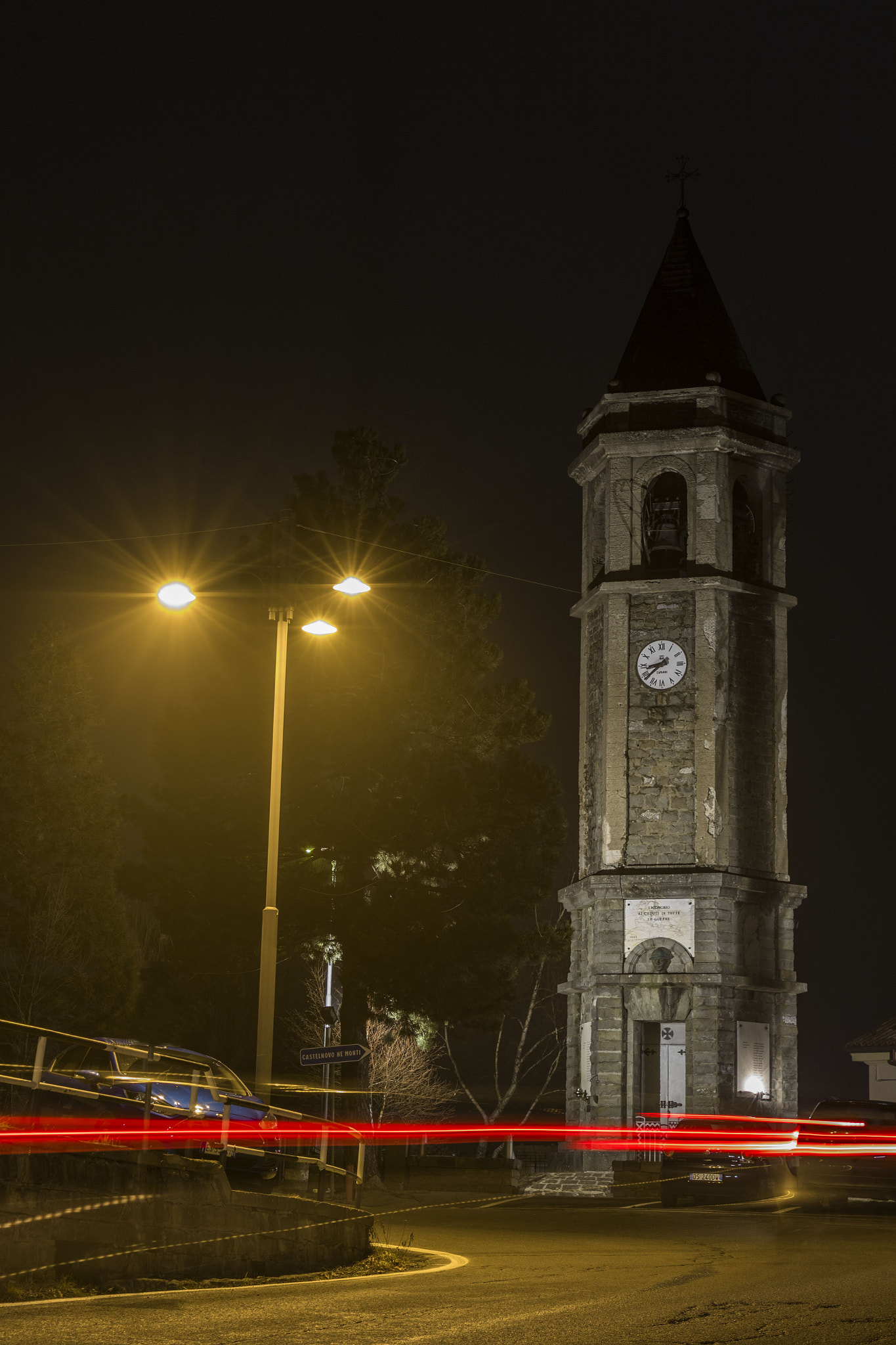 Canon EF-S 18-55mm F3.5-5.6 III sample photo. Ligonchio tower photography