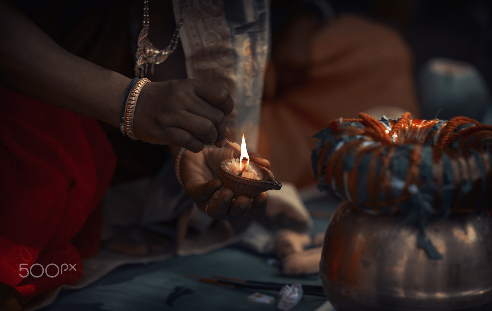 Fujifilm X-T2 + Fujifilm XF 56mm F1.2 R APD sample photo. Candle in the wind photography