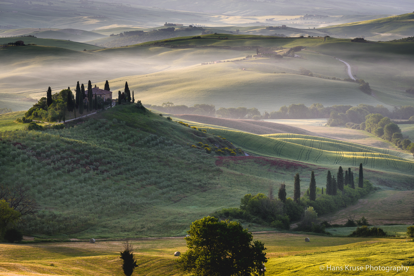 Nikon AF-S Nikkor 70-200mm F4G ED VR sample photo. Belvedere in the light photography