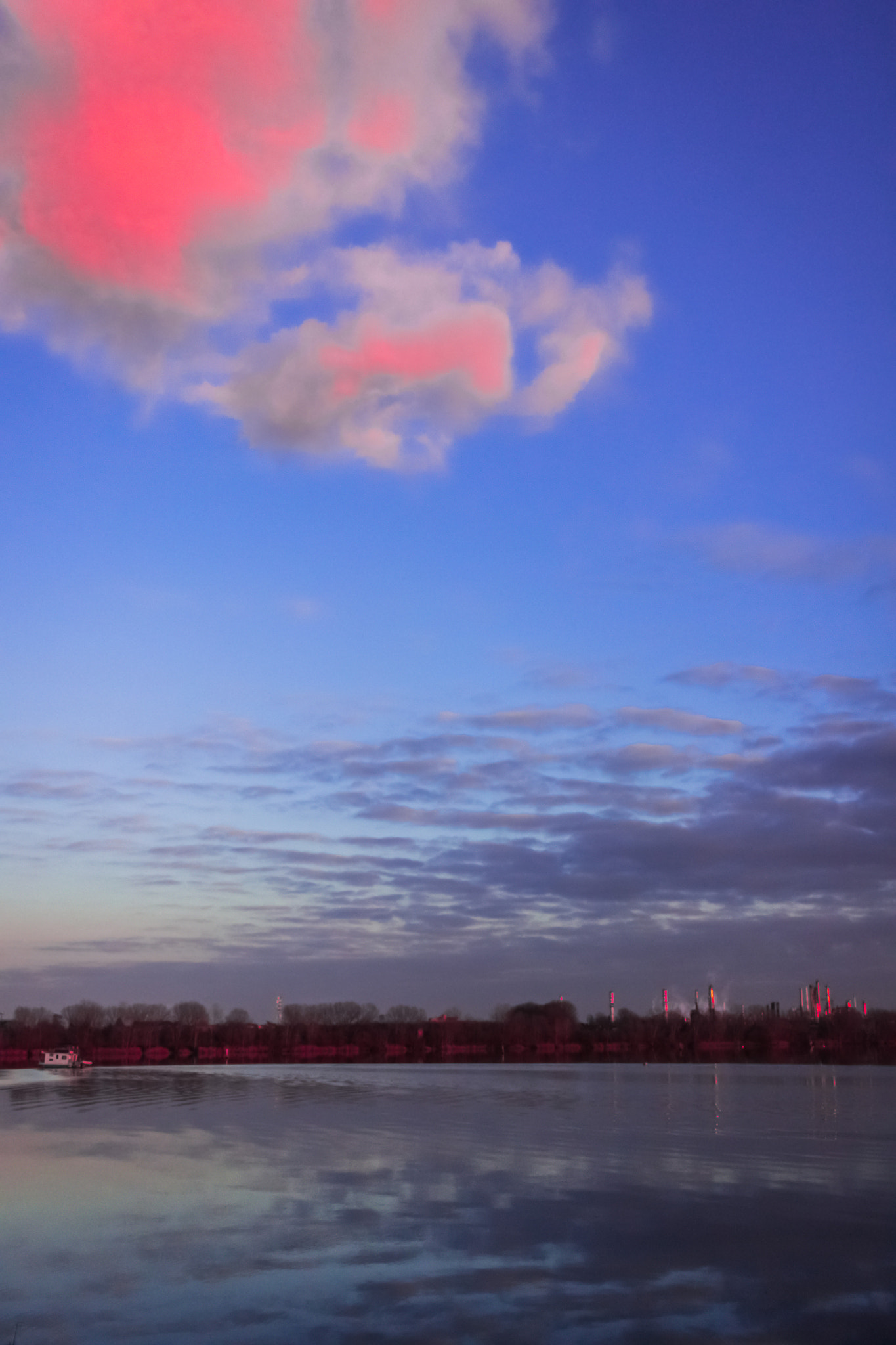 Canon EF-S 24mm F2.8 STM sample photo. Mantova view photography
