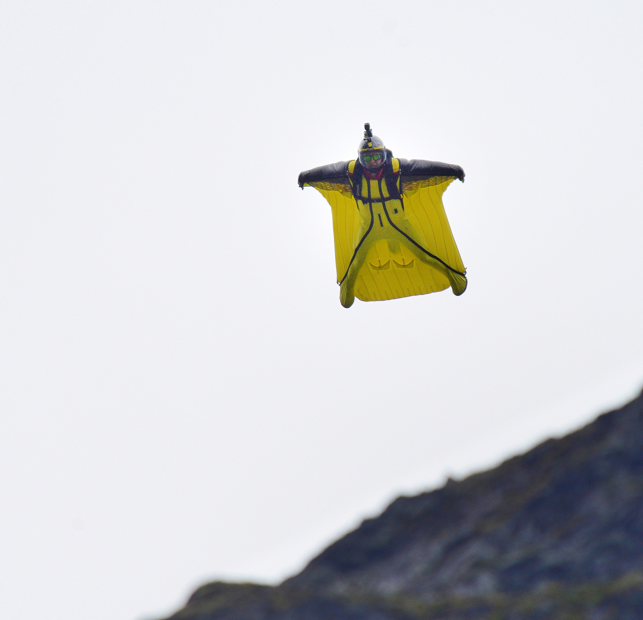 Nikon AF-S Nikkor 600mm F4D ED-IF II sample photo. Base jumping photography