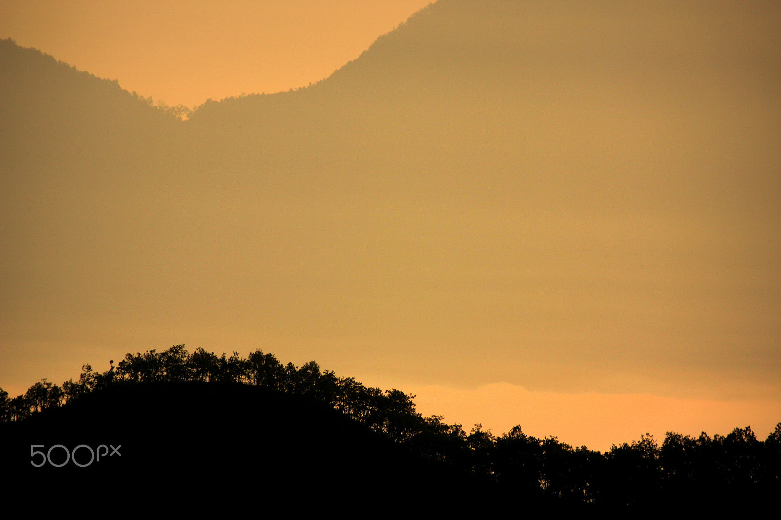 Canon EOS 500D (EOS Rebel T1i / EOS Kiss X3) + Canon EF-S 55-250mm F4-5.6 IS II sample photo. Dawn in the himalayas bc01 photography