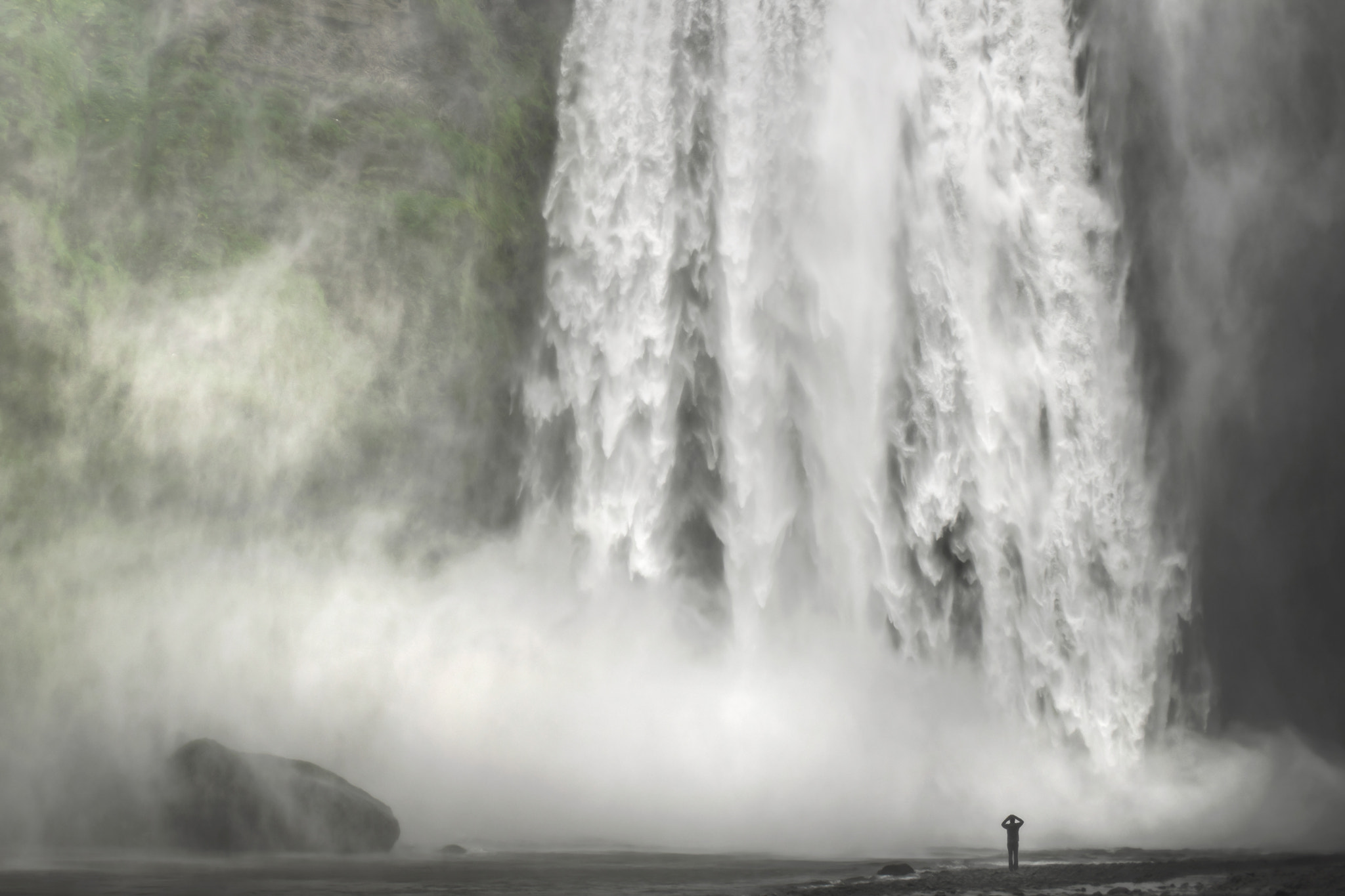 Nikon AF-S Nikkor 28-70mm F2.8 ED-IF sample photo. #01   iceland photography