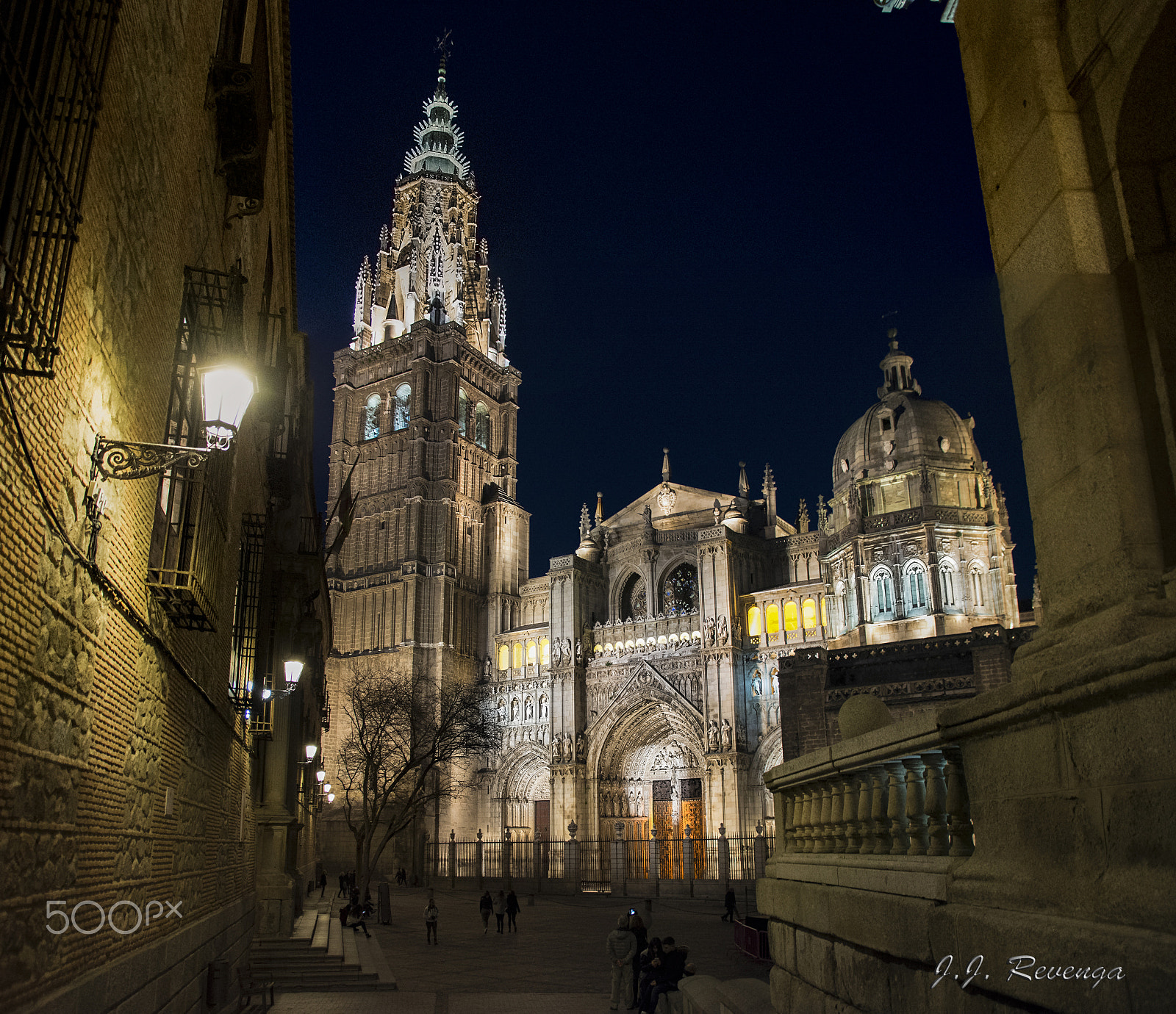 Sigma 18-250mm F3.5-6.3 DC Macro OS HSM sample photo. Catedral de toledo photography