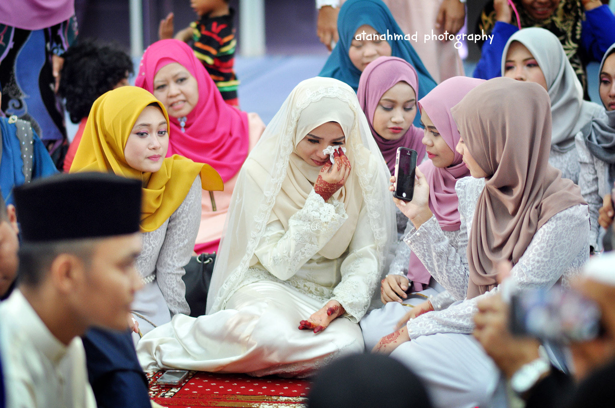 Nikon D90 + Nikon AF-S Nikkor 85mm F1.8G sample photo. Solemnization | intan + apiez photography