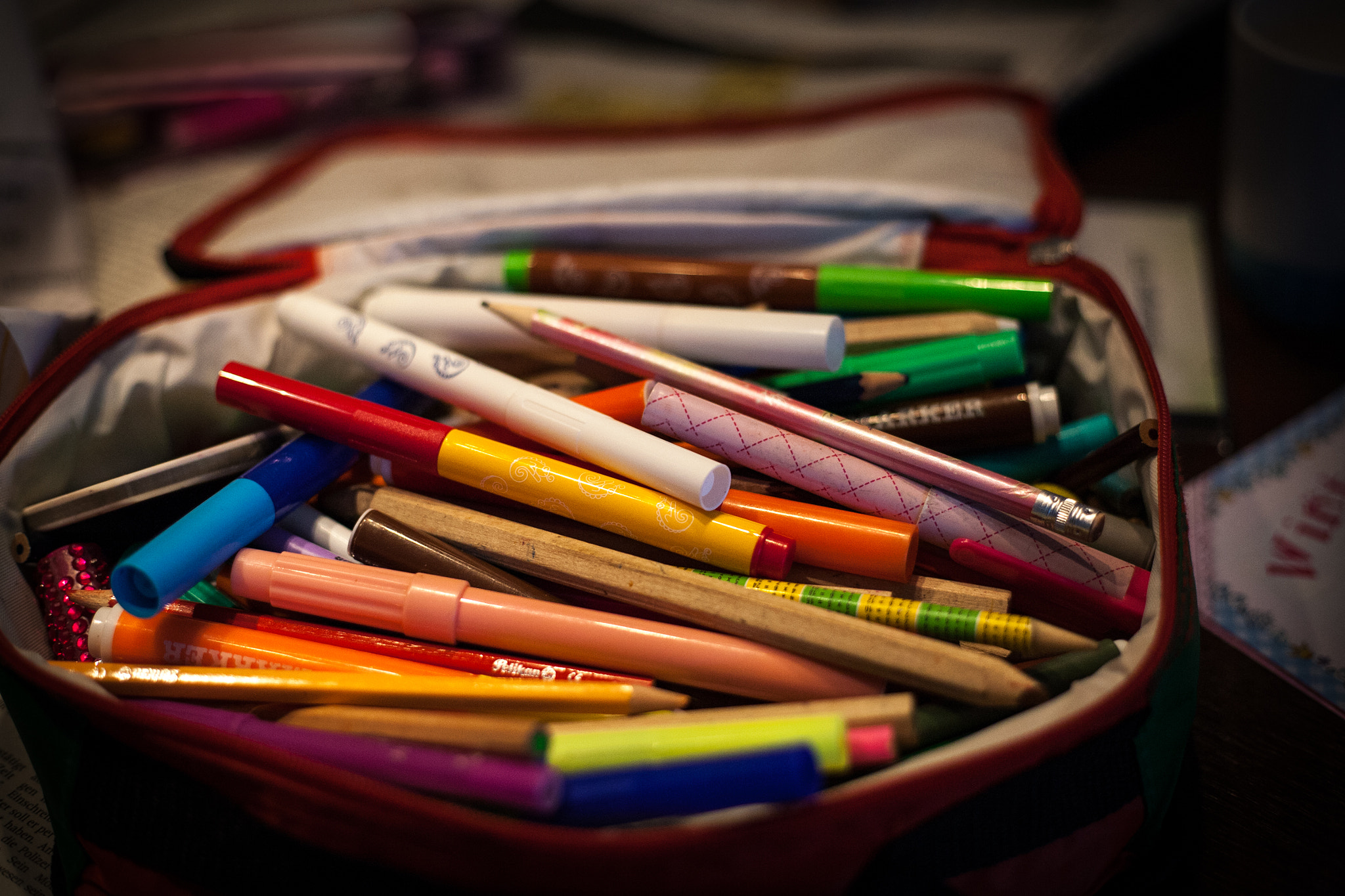 Canon EOS 5D + Canon EF 50mm F1.8 STM sample photo. Drawing tools photography
