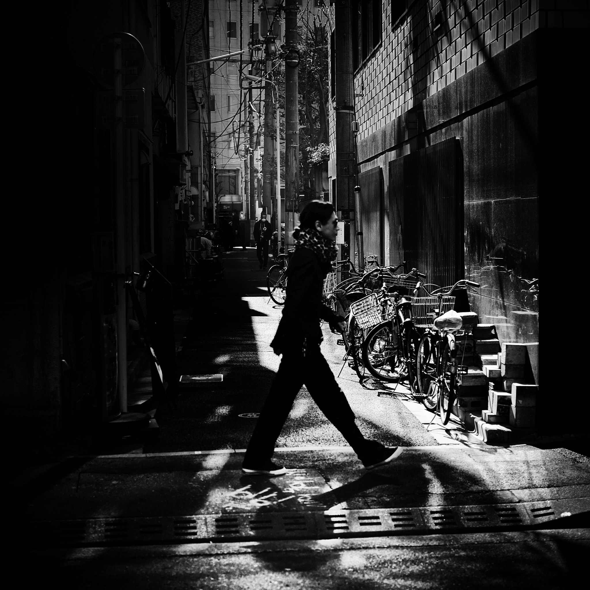 Fujifilm X-E2 + Fujifilm XF 35mm F2 R WR sample photo. Street photography