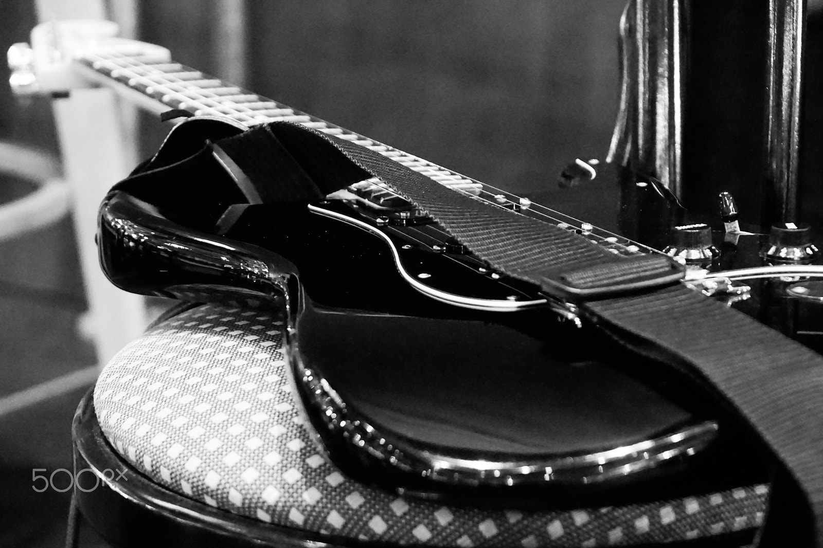 Sony DT 18-135mm F3.5-5.6 SAM sample photo. Music stillive guitar photography