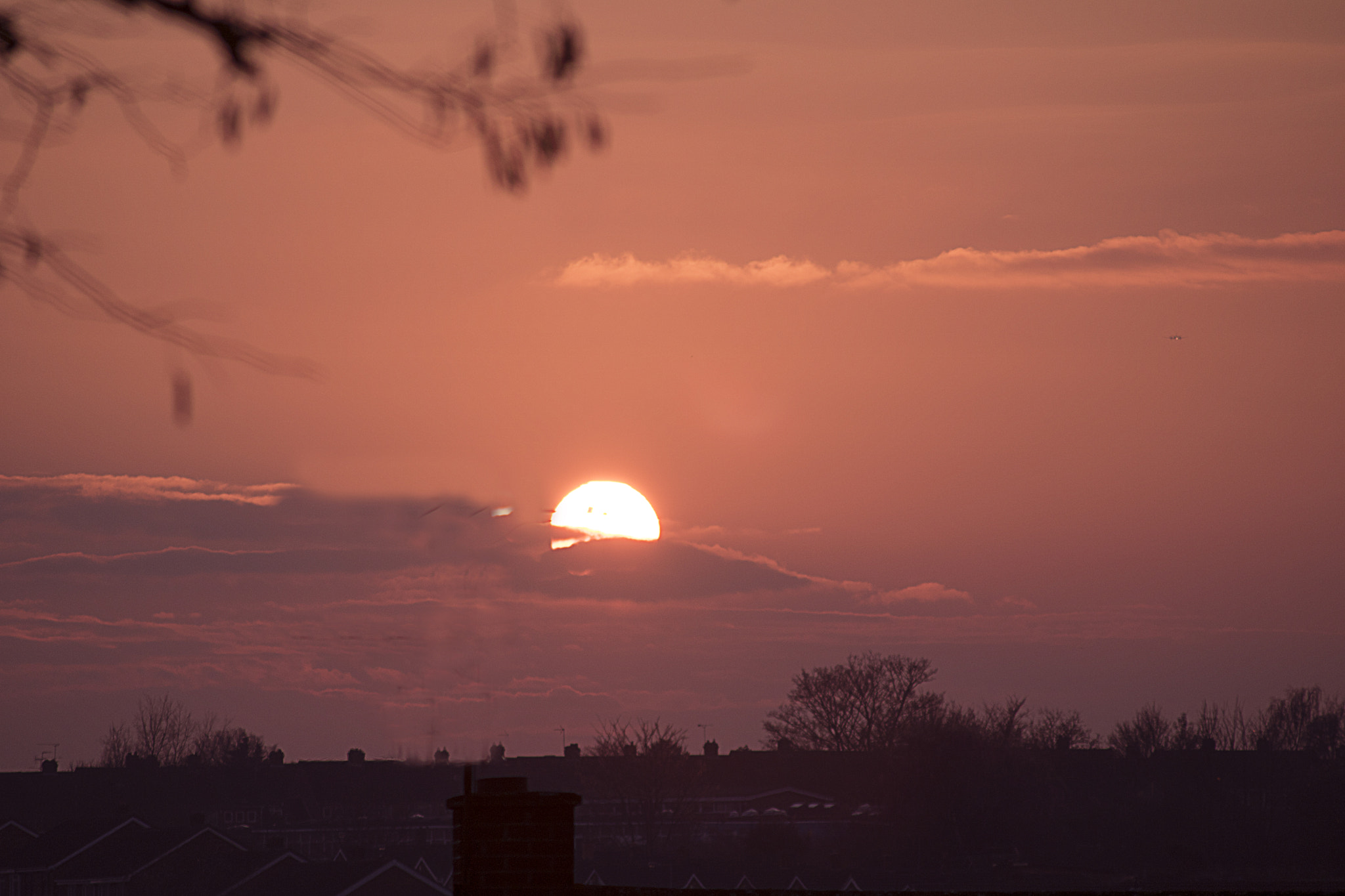 Canon EOS 750D (EOS Rebel T6i / EOS Kiss X8i) + Sigma 50-200mm F4-5.6 DC OS HSM sample photo. Sunsets photography