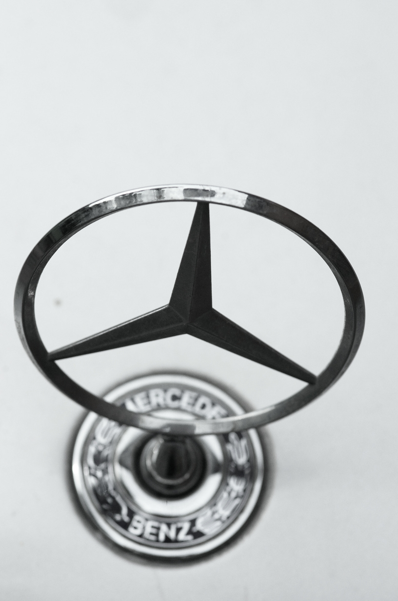 Pentax K-5 IIs + Sigma sample photo. Mercedes benz logo photography