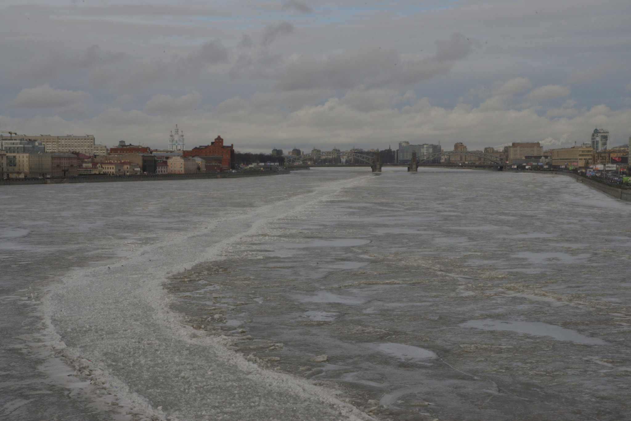Pentax K-70 sample photo. On the ice of neva photography
