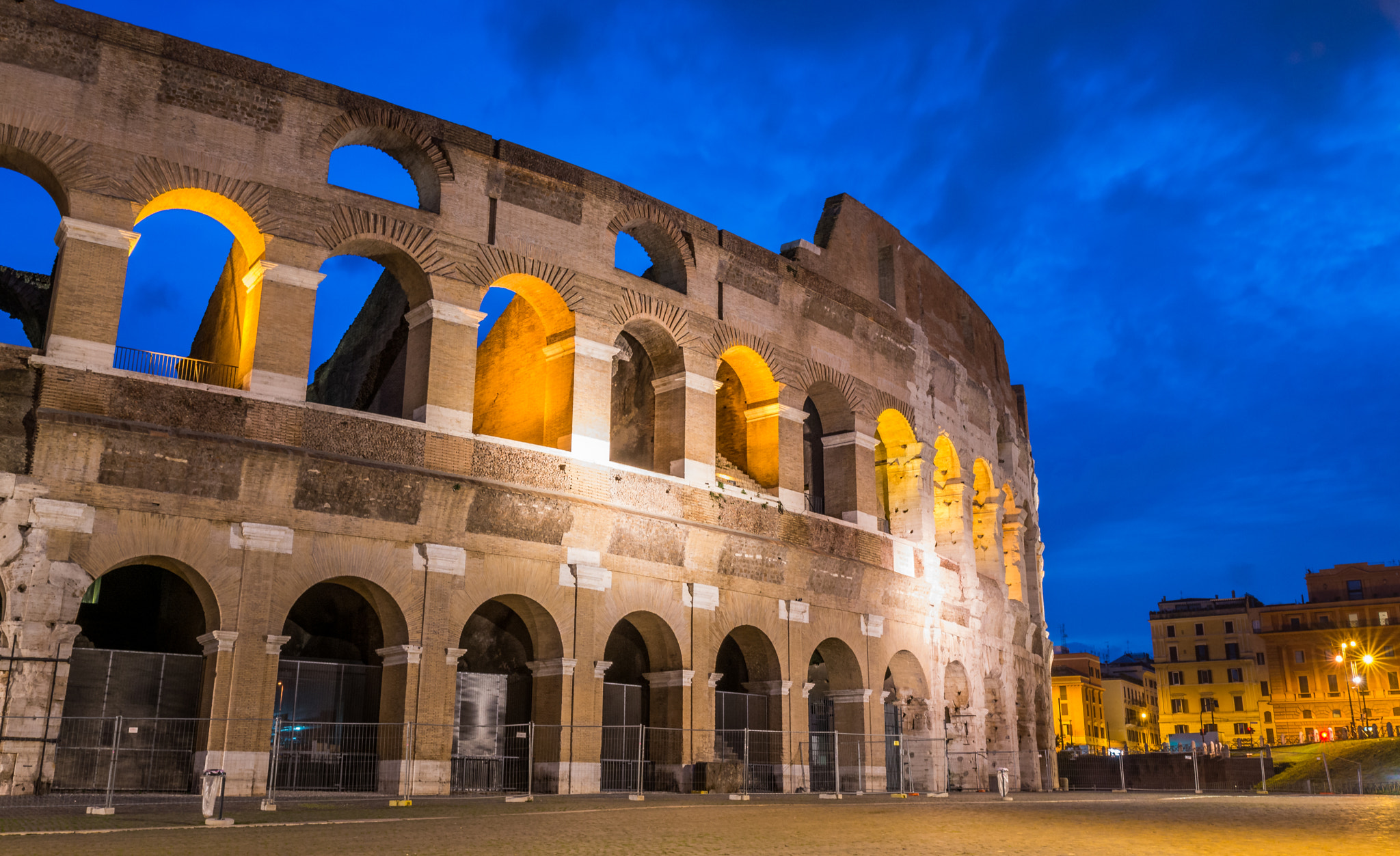 Nikon D600 sample photo. Colosseum in color photography